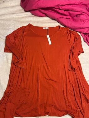 LARACE Rust Orange Scoop Neck Tunic Top